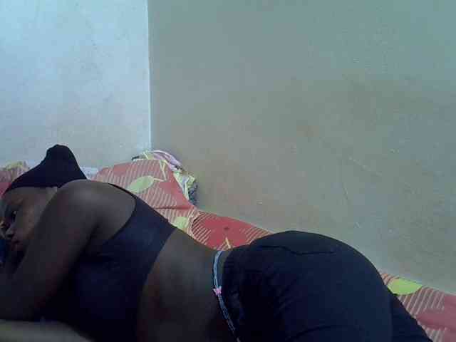 Africanasaucy webcam