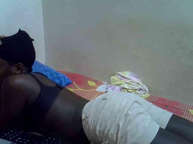 Africanasaucy webcam