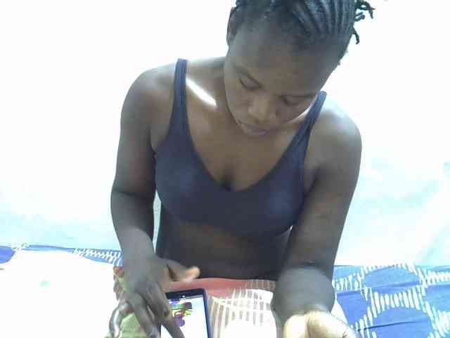 Africanasaucy webcam