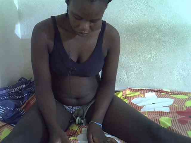 Africanasaucy webcam