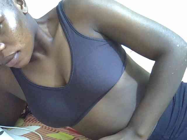 Africanasaucy webcam