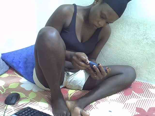 Africanasaucy webcam