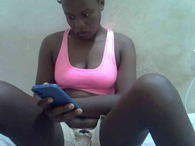 Africanasaucy webcam