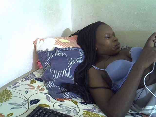 Africanasaucy webcam