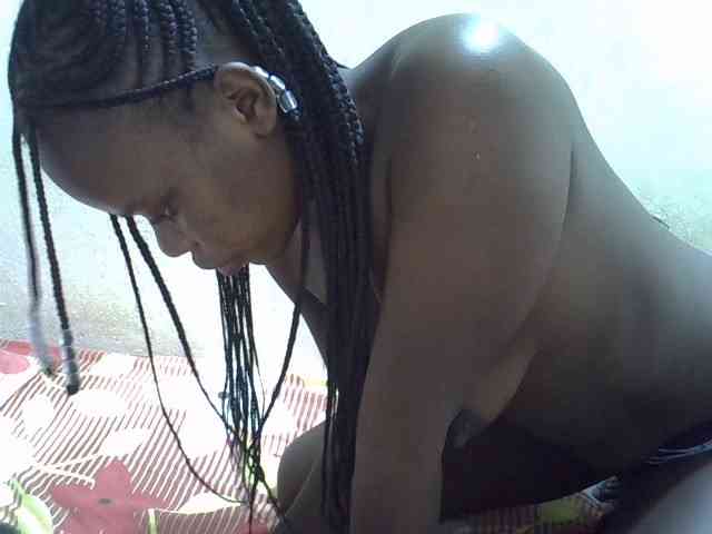 Africanasaucy webcam