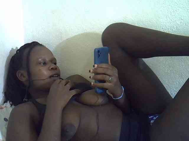 Africanasaucy webcam