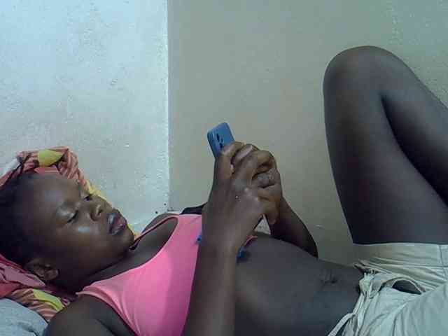 Africanasaucy webcam