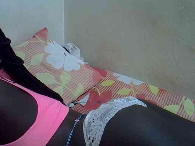 Africanasaucy webcam