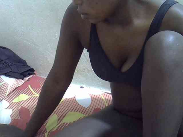 Africanasaucy webcam