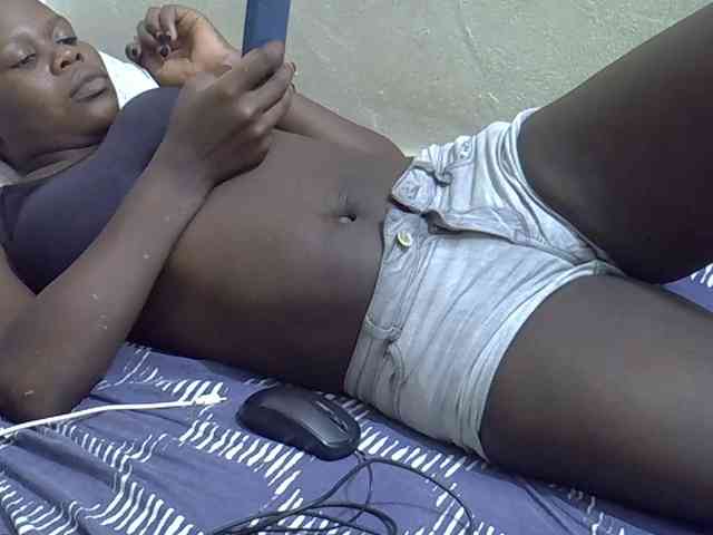 Africanasaucy webcam