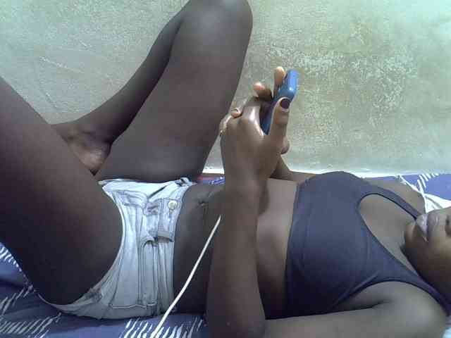 Africanasaucy webcam