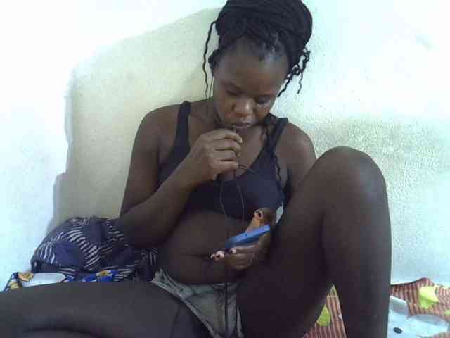 Africanasaucy webcam