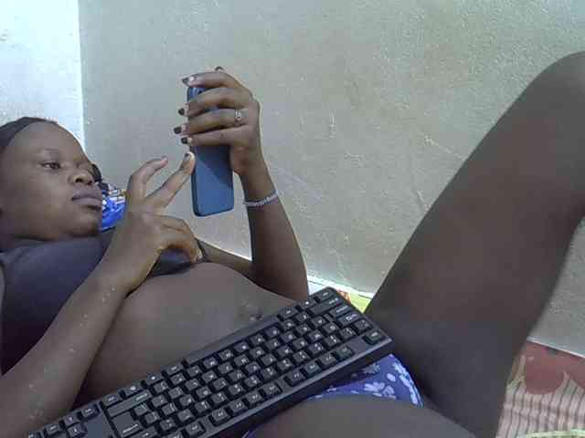 Africanasaucy webcam