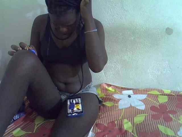 Africanasaucy webcam