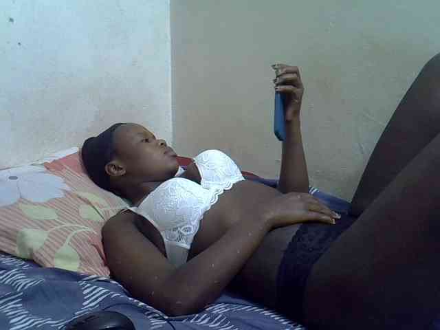 Africanasaucy webcam