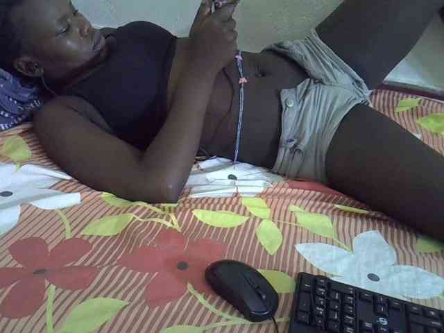 Africanasaucy webcam