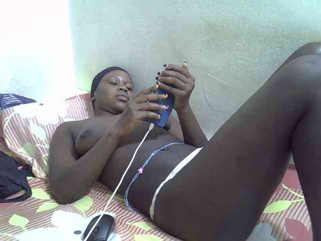 Africanasaucy webcam