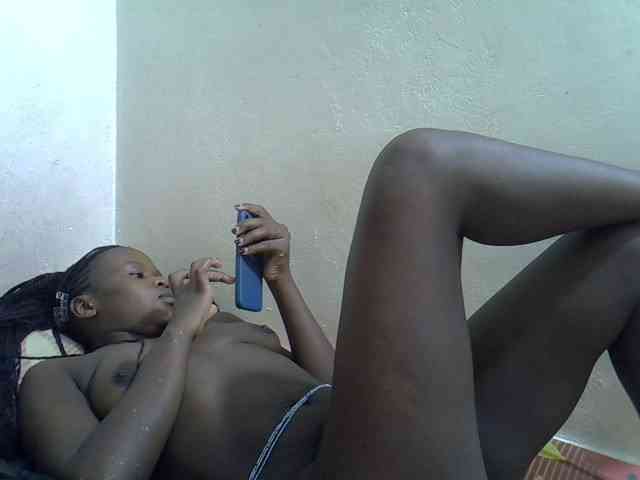 Africanasaucy webcam