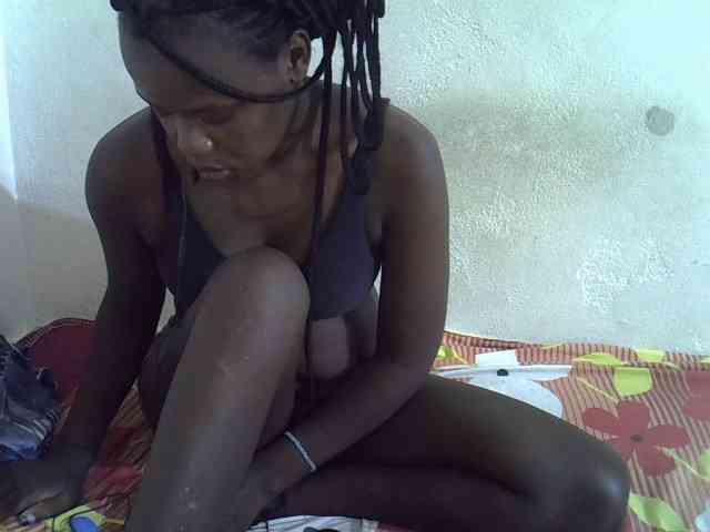 Africanasaucy webcam