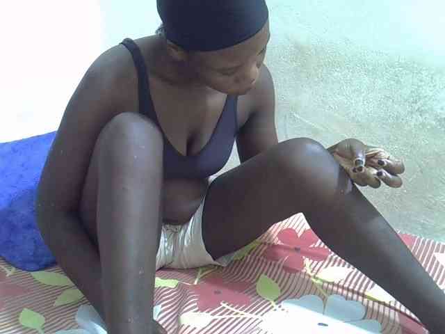 Africanasaucy webcam