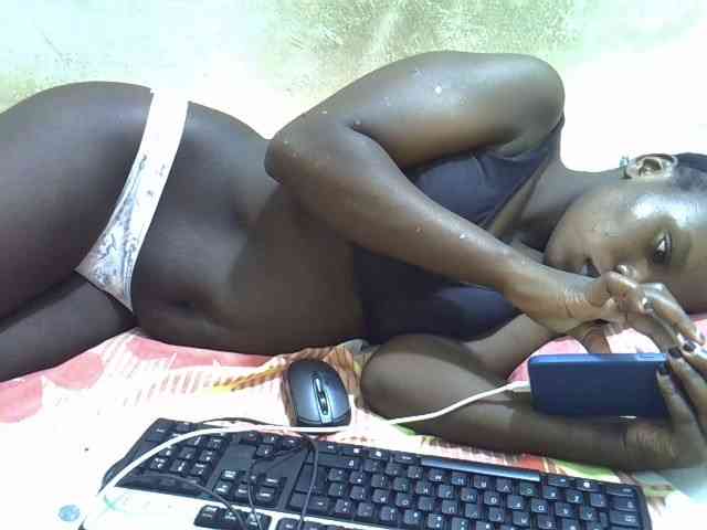 Africanasaucy webcam