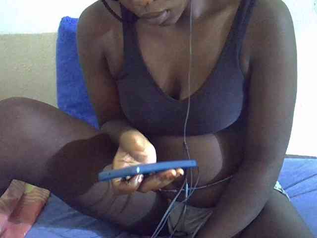 Africanasaucy webcam