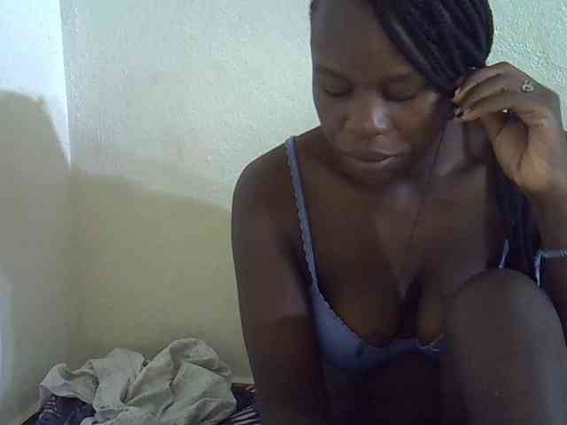 Africanasaucy webcam