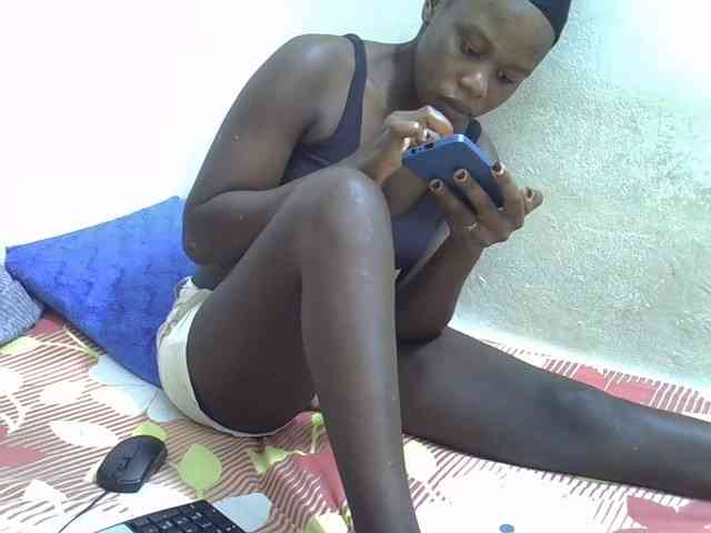 Africanasaucy webcam