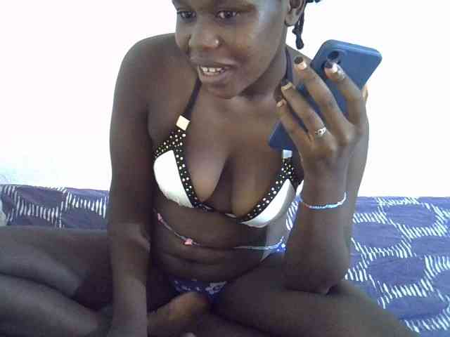 Africanasaucy webcam