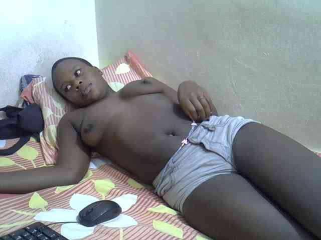 Africanasaucy webcam