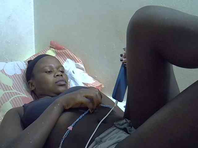 Africanasaucy webcam