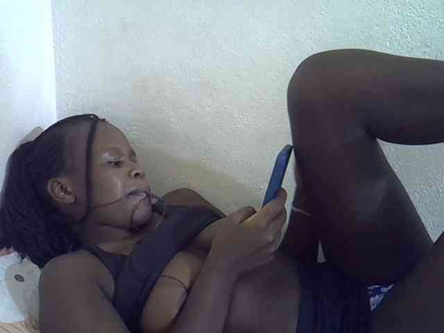 Africanasaucy webcam