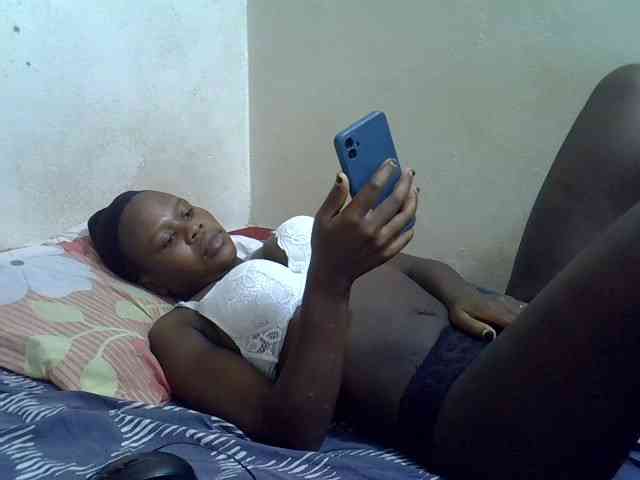 Africanasaucy webcam