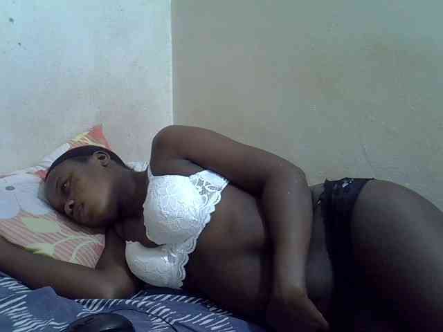 Africanasaucy webcam