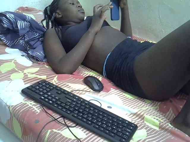 Africanasaucy webcam