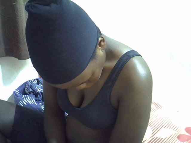 Africanasaucy webcam