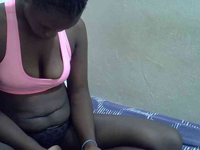 Africanasaucy webcam