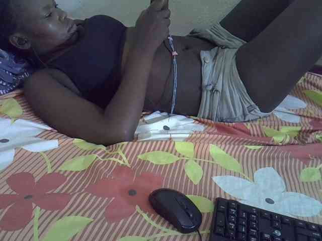 Africanasaucy webcam