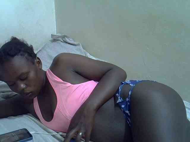 Africanasaucy webcam