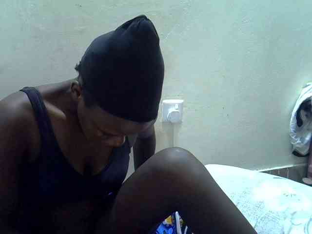 Africanasaucy webcam