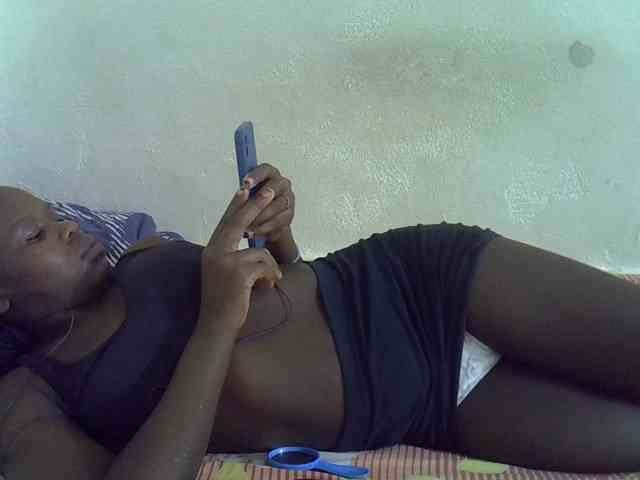 Africanasaucy webcam