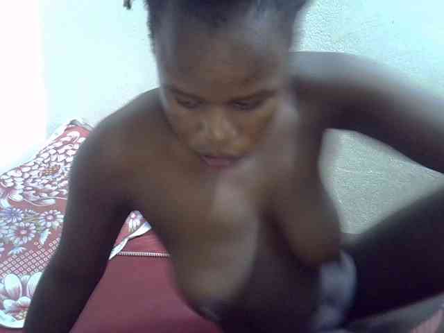 Africanasaucy webcam