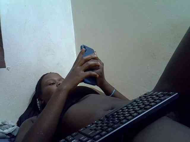 Africanasaucy webcam