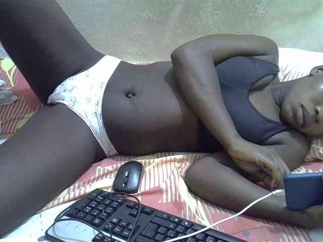 Africanasaucy webcam