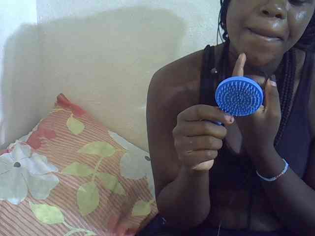 Africanasaucy webcam
