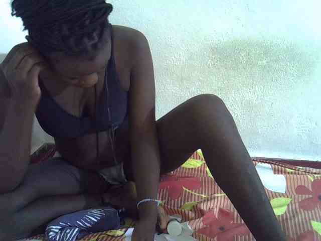 Africanasaucy webcam