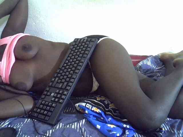 Africanasaucy webcam