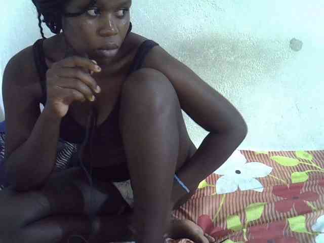 Africanasaucy webcam