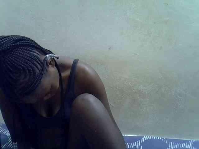 Africanasaucy webcam