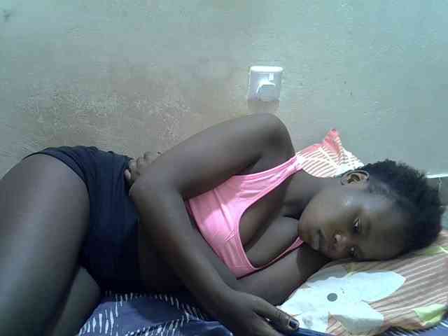 Africanasaucy webcam